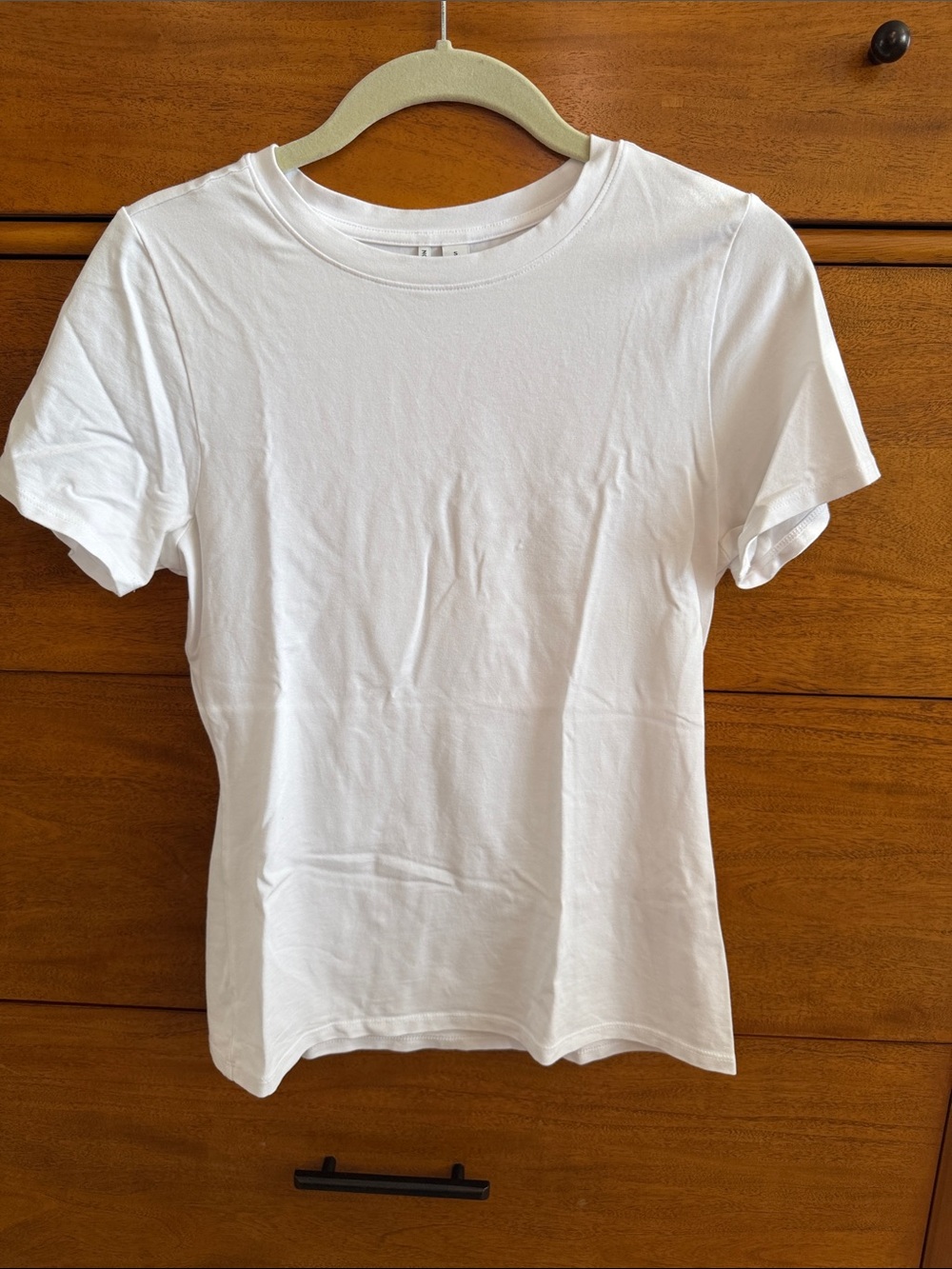 Nordstrom Classic White Crewneck Women's Tee - Essential Everyday Top